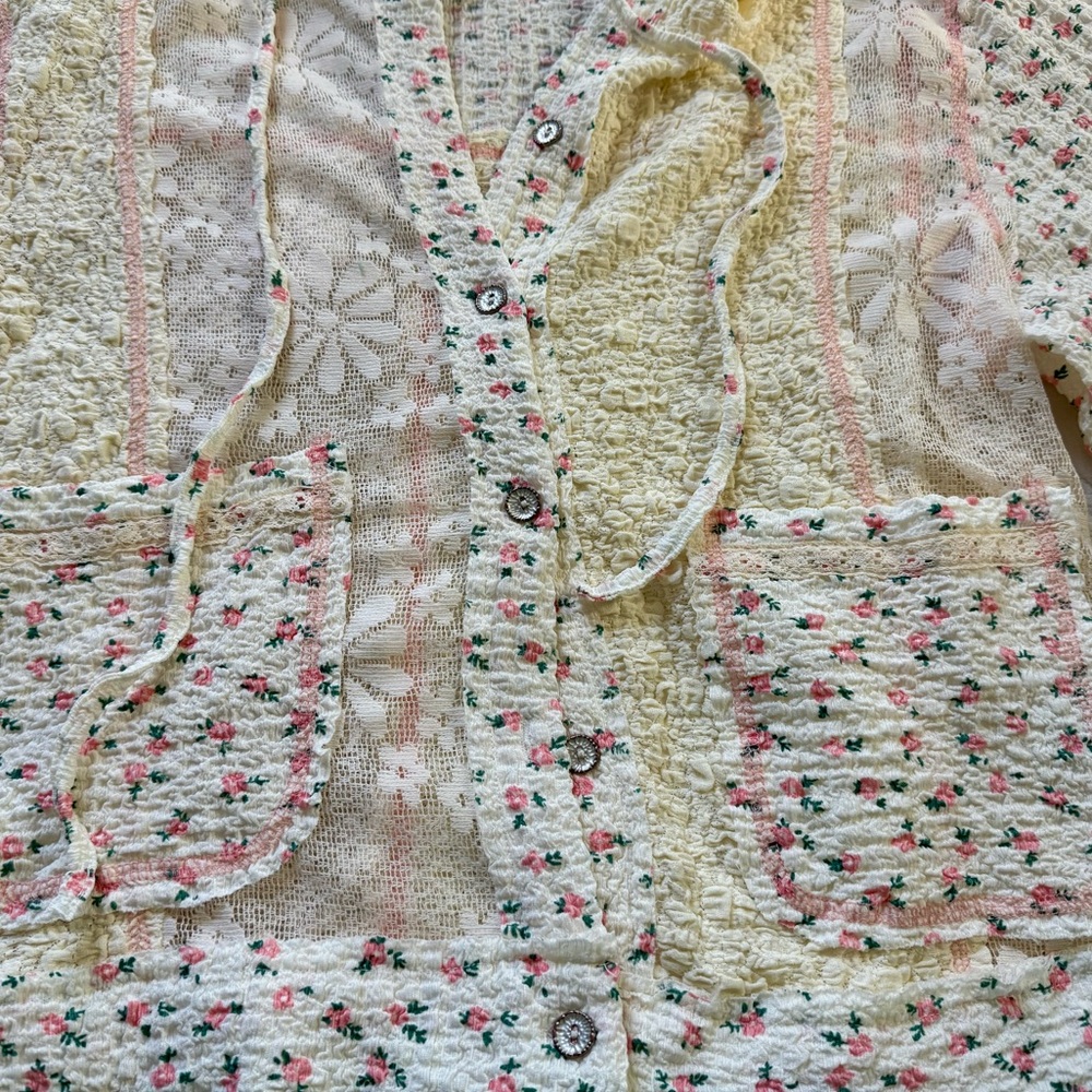 Beautiful POL Urban Bloom Floral & Lace Hoodie Jacket❤️ - Picture 3 of 16
